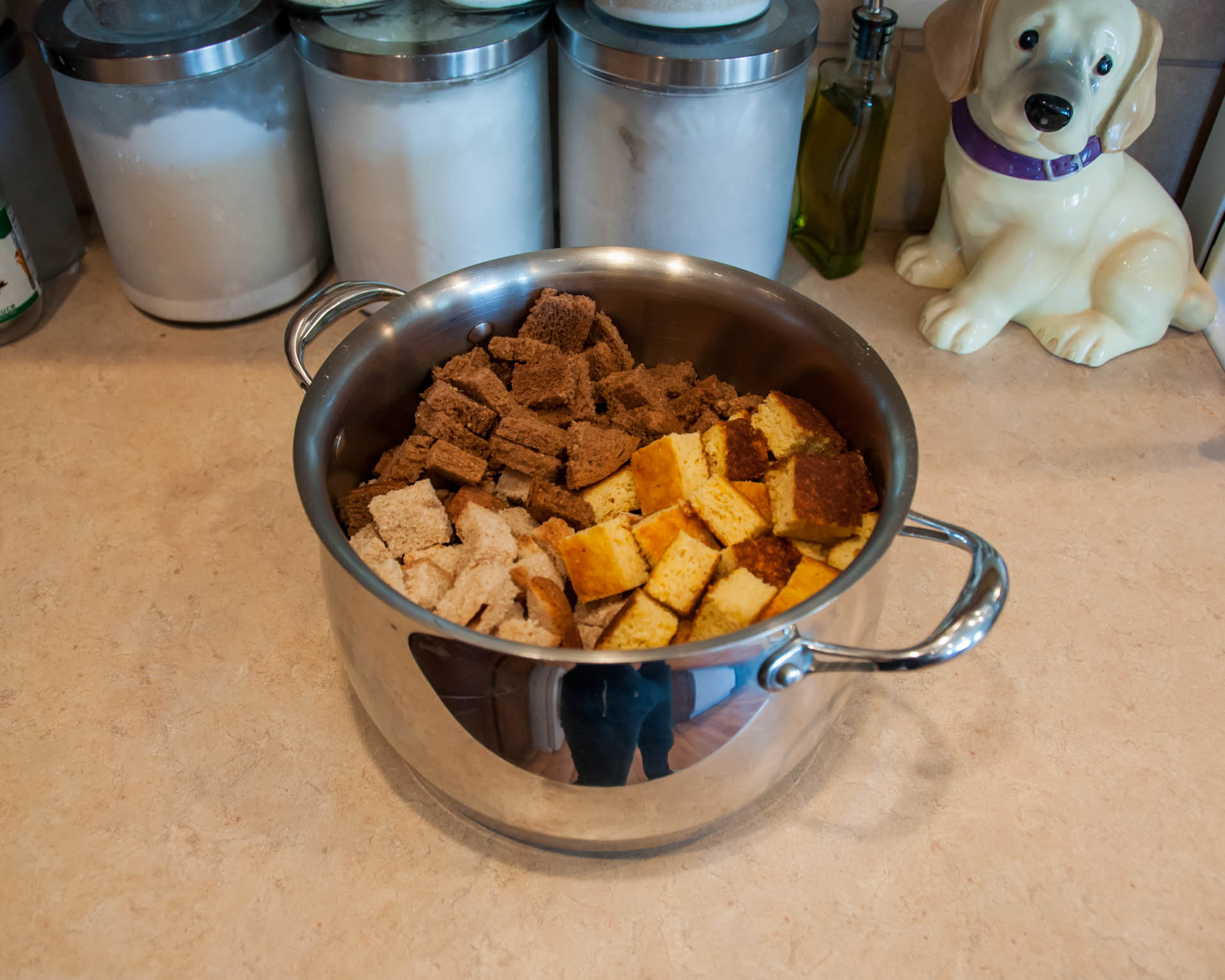 Bread in pot